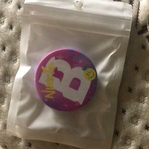 Nikki Tutorials pop socket
